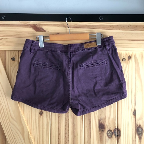 H&M Denim Shorts in Plum. Size 8. - Picture 2 of 4